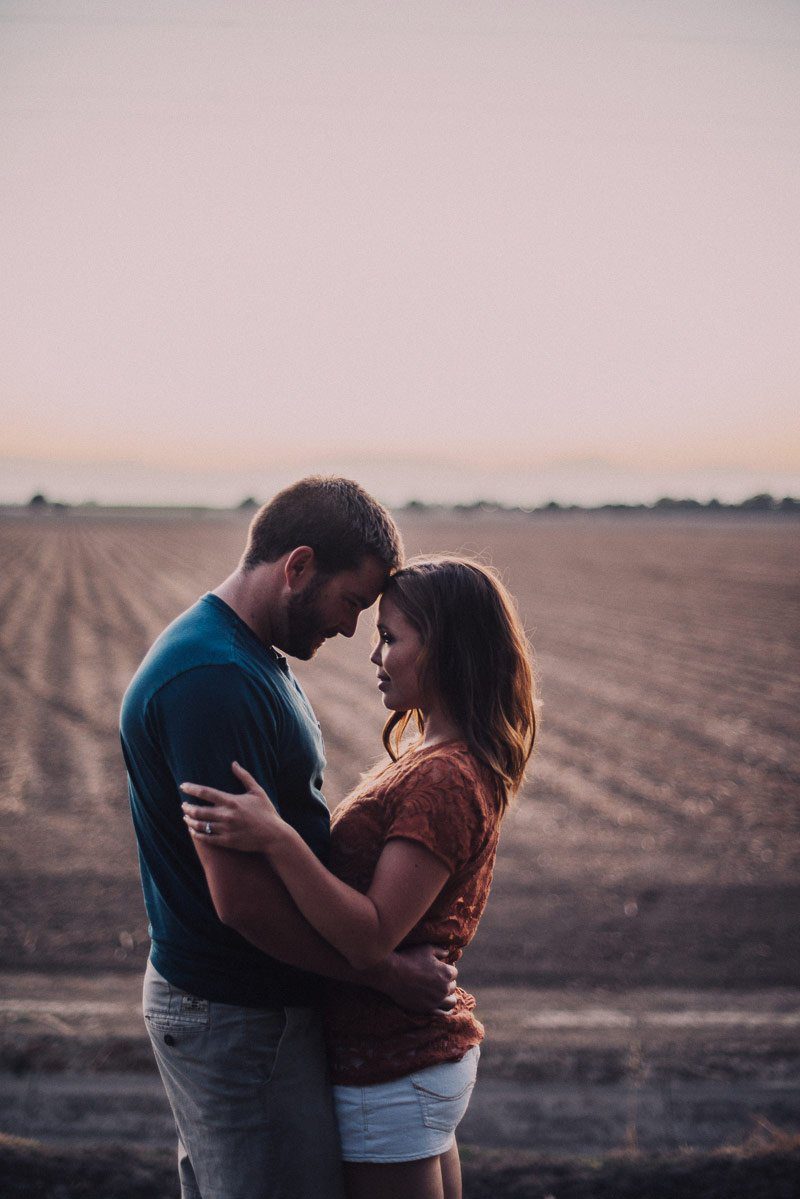 Chico, Ca Engagement Photographer | Shannon Rosan, rosanweddings.com | #farmengagement #engagementphotography